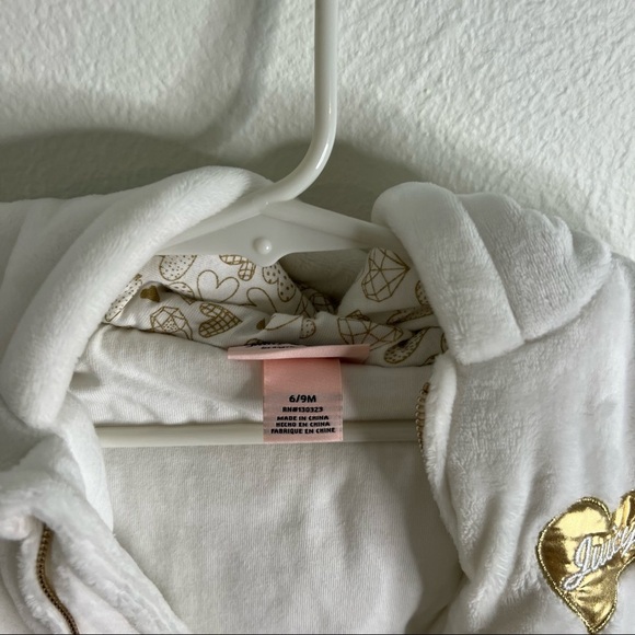 Juicy Couture Bunting Suit size 6-9 months - Picture 11 of 13